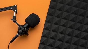 Microphone and acoustic isolation foam Picture on pik.