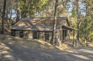 cabaña historica james marshal, parque estatal, coloma foto