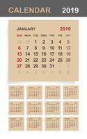 calendario 2019 - conjunto de calendario mensual en papel marrón y fondo de madera blanca. vector. vector