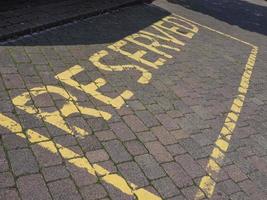 señal de estacionamiento reservado foto