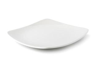 plato blanco aislado sobre fondo blanco