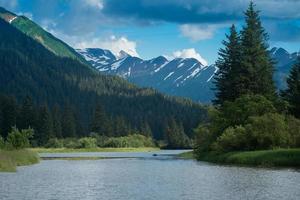 Andrews Creek cerca del río Stikine, Alaska foto