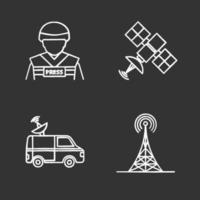 Conjunto de iconos de tiza de medios de comunicación. presionar. corresponsal de guerra, señal de satélite, furgoneta de noticias, torre de radio. ilustraciones de pizarra vector aislado