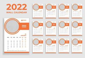 diseño de calendario de pared 2022. diseño de calendario de pared 2022. diseño de calendario de año nuevo 2022. la semana comienza el lunes. plantilla para calendario anual 2022 vector