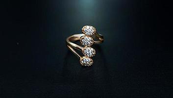 Couple ring with pearl flower motif photo