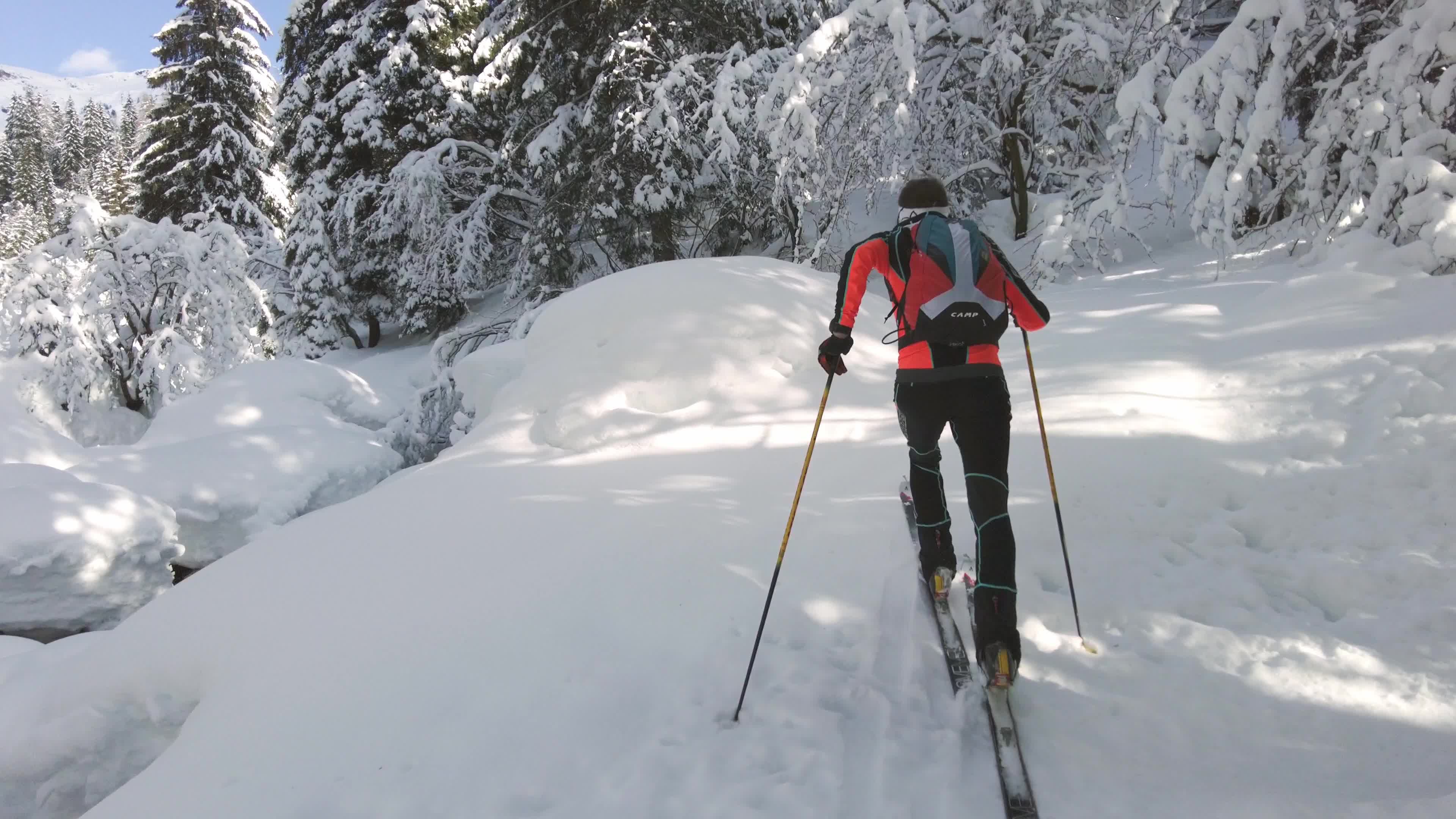 Ascent with skins under skis 4286515 Stock Video at Vecteezy