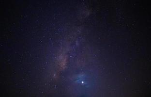Fondo de galaxia con universo colorido y noche estrellada. foto