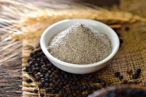 black pepper powder on table photo