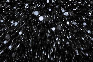 lluvia de asteroides sobre negro