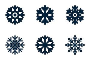 conjunto de silueta de copo de nieve. colección de iconos tradicionales navideños e invernales para diseño de logotipo, impresión, pegatina, emblema, etiqueta, insignia, saludo e invitación vector