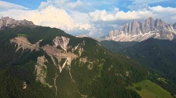 funes berge landschaft panoramablick video