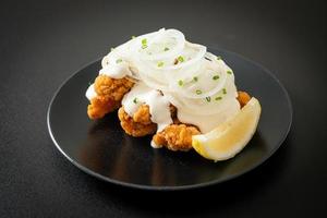 Snow Onion Chicken or Fried Chicken with Creamy Onions Sauce photo