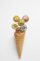 helado de moneda con bitcoin