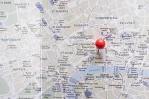 Mapa del West End de Londres con alfiler foto