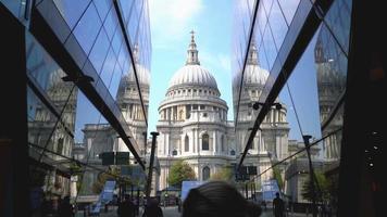 London-Stadt mit st. Paul-Kathedrale in England, Großbritannien video