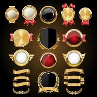 vector medieval escudos de oro coronas de laurel y colección de insignias