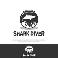 Entrenamiento del logotipo de buceo con tiburones en el acuario ilustración vectorial redonda vector