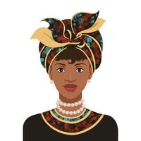 Hermosa mujer africana en ropas tradicionales con collar de perlas vector