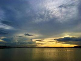 cielo con nubes fotografía de la naturaleza foto