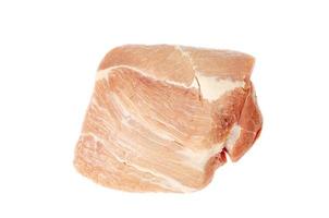 pedazo de carne de cerdo fresca cruda aislado sobre fondo blanco. foto de estudio