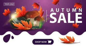 Venta de otoño, banner morado con setas y hojas de otoño. vector