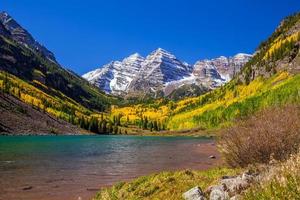 Foto de paisaje de maroon bell en la temporada de otoño de Aspen Colorado, EE.