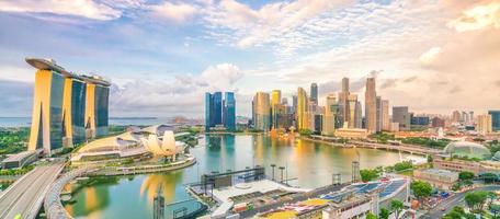 área de la bahía del horizonte del centro de singapur foto