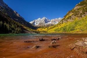 Foto de paisaje de maroon bell en la temporada de otoño de Aspen Colorado, EE.
