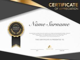 Plantilla de certificado de diploma de color negro y dorado con imagen vectorial de lujo y estilo moderno, adecuada para la apreciación. ilustración vectorial. vector