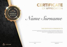 Plantilla de certificado con imagen de estilo de lujo en negro y oro. diploma de diseño geométrico moderno. vector eps10.