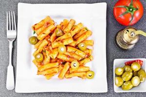 Tortellini, Pasna Penne with Ketchup and Green Olives photo