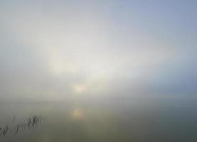 niebla en el agua, bellus, españa foto