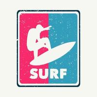 diseño de camiseta surf con silueta hombre surf ilustración plana vector