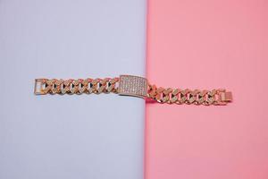 photo of adult women's bracelet with diamond box