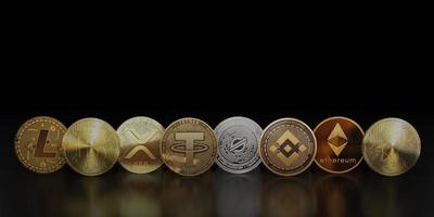 Incluya monedas de criptomoneda con símbolos bitcoin litecoin y ethereum sobre fondo oscuro, reflexión, ilustración 3d foto