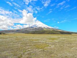 volcán cotopaxi, ecuador foto