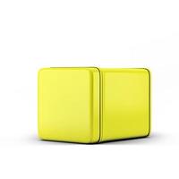 Maqueta de embalaje de lata cuadrada amarilla para su proyecto de diseño: maqueta de ilustración 3d aislada sobre fondo blanco. foto