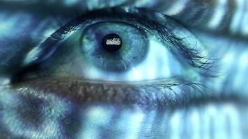 olho humano e códigos binários