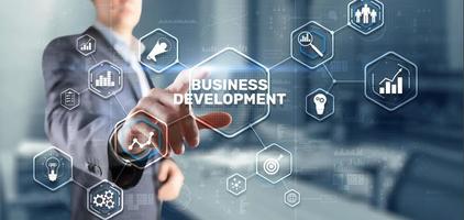 planificación del desarrollo empresarial. inscripción en 3d la pantalla virtual