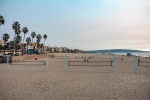 Huntington Beach, California, 2021 - Gente en la playa foto