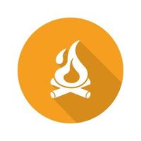 icono de la larga sombra de diseño plano de fogata. hoguera con leña. fuego ardiente. símbolo de silueta vectorial vector