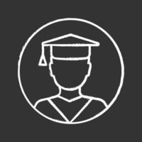 icono de tiza de educación. graduación. titulo academico. persona con gorra académica. ilustración de pizarra de vector aislado
