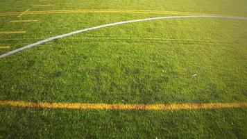 imágenes aéreas de un campo de fútbol al aire libre