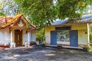 templo budista wat phol phao mejores templos luang prabang laos. foto