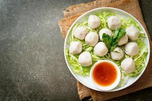 Boiled Fish Balls with Spicy Sauce photo