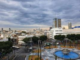 dizingoff square -tel aviv, centro de la ciudad de israel. foto