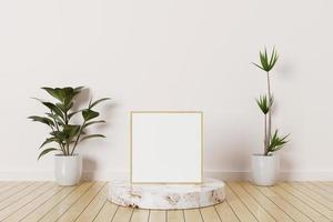 Maqueta de marco de fotos de madera cuadrada en un podio de mármol en una habitación vacía con plantas en un piso de madera