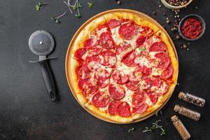 Pizza salami sausage pizza pepperoni fast food photo