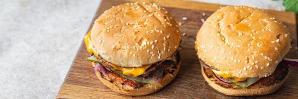 bocadillo de comida de sándwich de hamburguesa de pollo foto