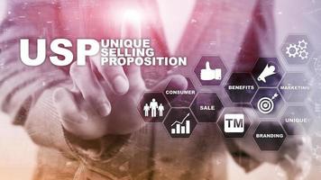 ups: propuestas de venta únicas. concepto de negocios y finanzas en una pantalla estructurada virtual. medios mixtos foto